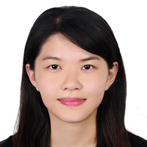 提供125服務的專家Chloe