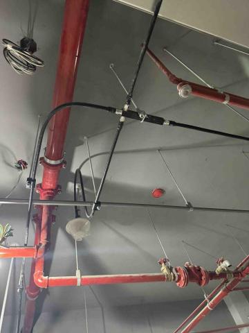 萬能合作社 - 強波器佈纜線路 安裝器具