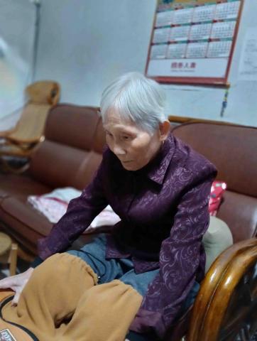 聖豐人力顧問企業 - 失智病人、會忘記很多事情、如煮菜、衣服忘記如何洗衣服