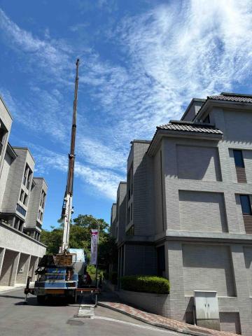 好工人拆除裝修團隊 - 基隆採光罩吊運安裝作業