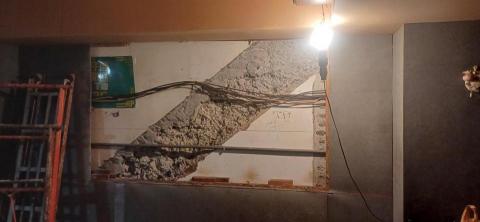 室內拆除團隊 - 開窗