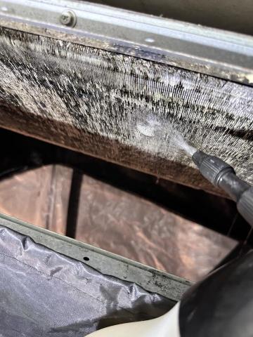 捷迅個人工作室 - 內機蒸發器清洗前