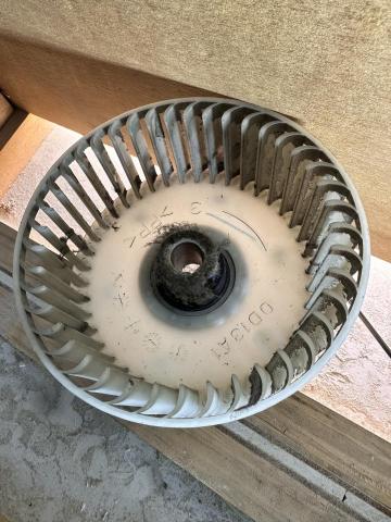 捷迅個人工作室 - 送風機風輪清洗前