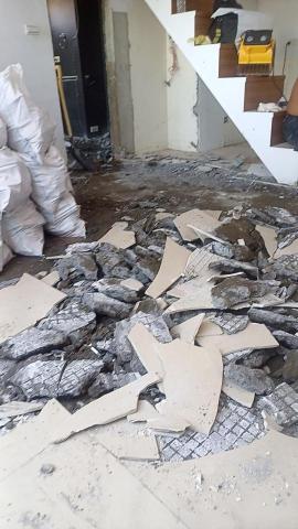 室內拆除團隊 - 室內地磚打石見底