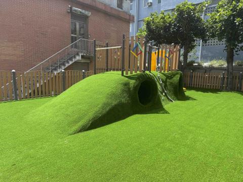 OYAN 奧揚地毯 - 幼兒園人工草皮鋪設