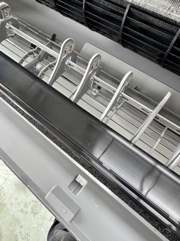 捷迅個人工作室 - 內機集水盤清洗後