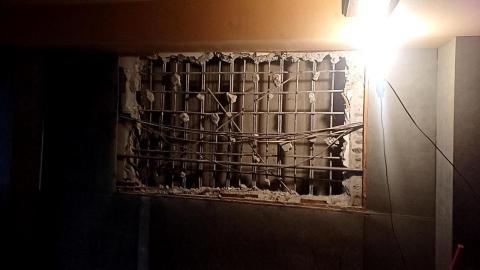 室內拆除團隊 - 外牆開窗打石