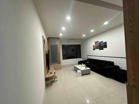 張宏滿 - 客廳改造後，簡單風格