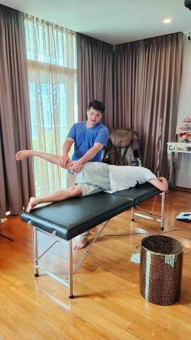 劉志宏 - 拉伸髖關節