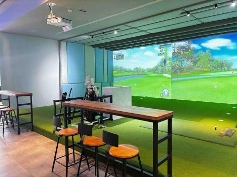 Fairway Vibe 室內高爾夫娛樂空間 - 