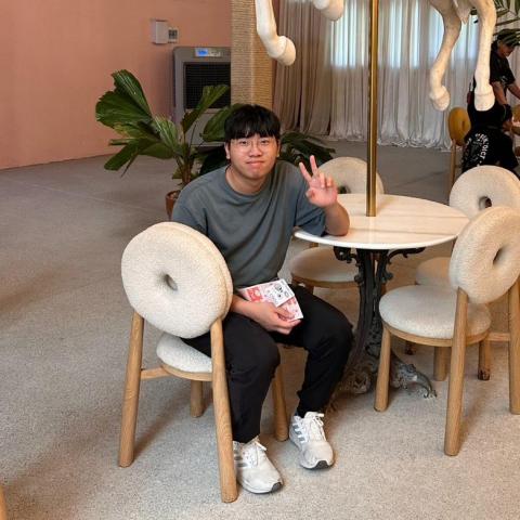 吳致緯 吳致緯