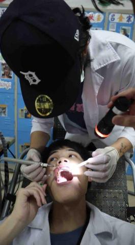 林紘羽 - 義診站洗牙