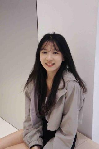 簡榕萱 簡榕萱