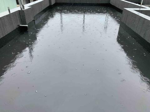 岳昇工程行 - 樓頂跑道型PU防水-48小時試水