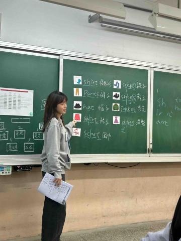 提供員林百果山服務的專家Yunni Lai