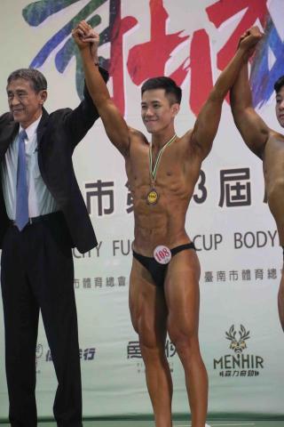 蕭崴壬（Wells) - 