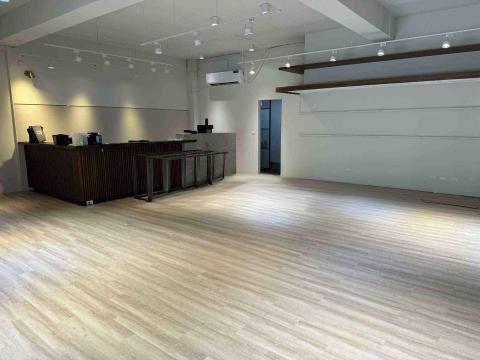 OYAN 奧揚地毯 - 咖啡廳地板鋪設