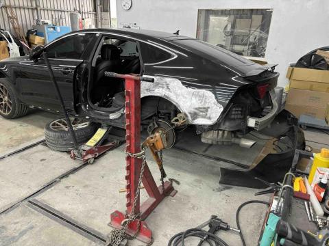 林季蒲 - 鈑金八卦台校正修復