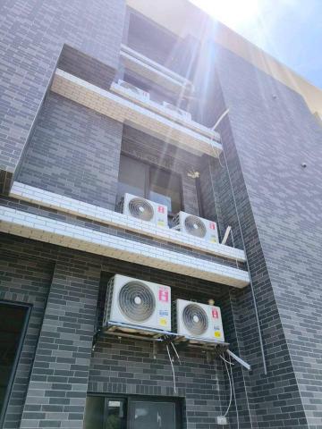 蘭旭空調工程有限公司 - 裝潢場  外機定位、管飾槽施做、外機排水施做