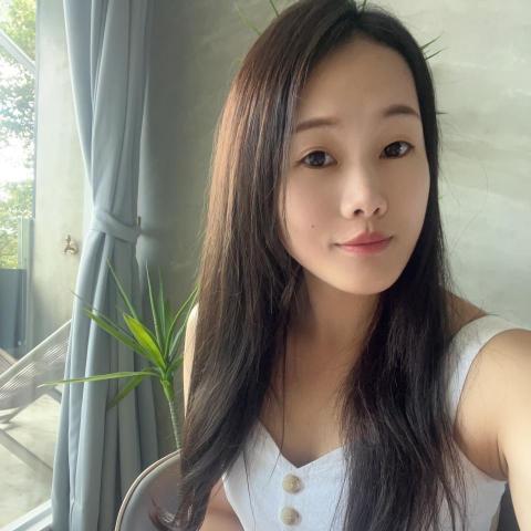 提供霧眉失敗服務的專家Lisa