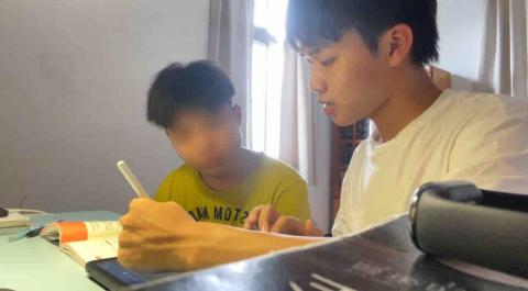 王偉驊 - 具備家教經驗