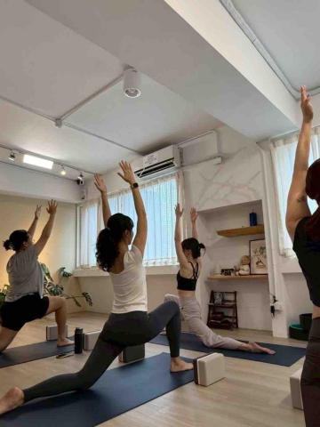 Mandy曼蒂瑜珈練習 - 