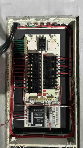 柯承緯 - 配電盤安裝