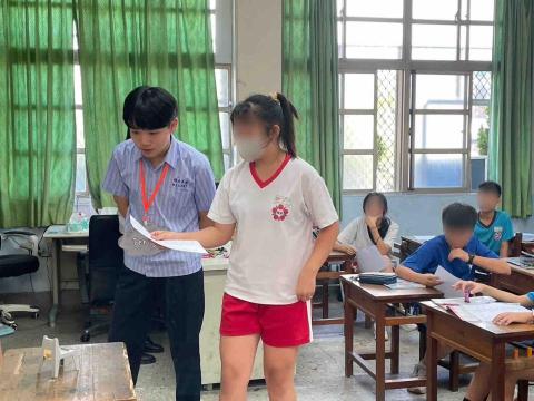 王偉驊 - 喜歡與孩子們相處