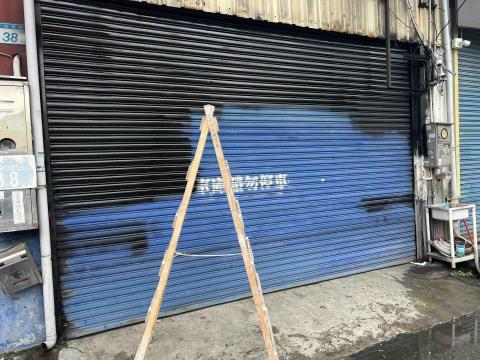 北歐塗裝油漆工程 - 鐵捲門噴漆 北歐塗裝油漆工程 - 鐵捲門噴漆