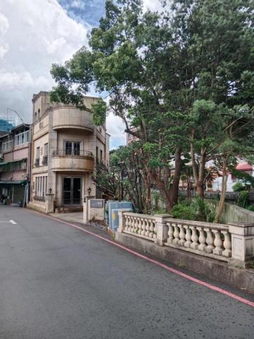 悠然景觀有限公司 - 賣咖啡的店-樹木修剪