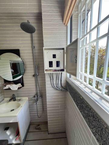 許修維 - 冷氣電源重新配置