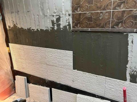 嶄鑫工程 - 開始回裝原有磁磚