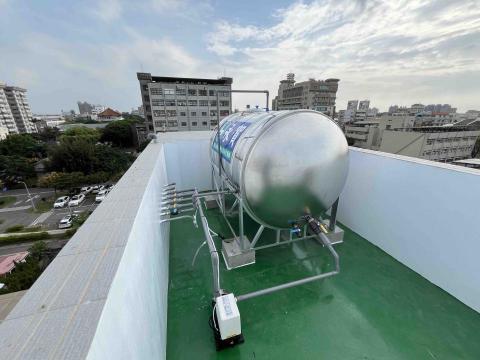 許修維 - 水塔與馬達安裝