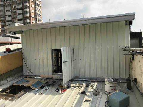 京埕鋼鋁工程行 - 屋頂鐵皮遮雨