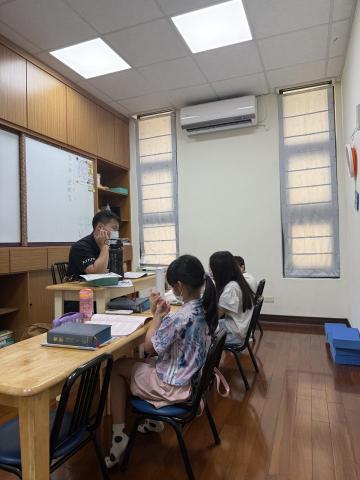 黃恩加 - 國小課程