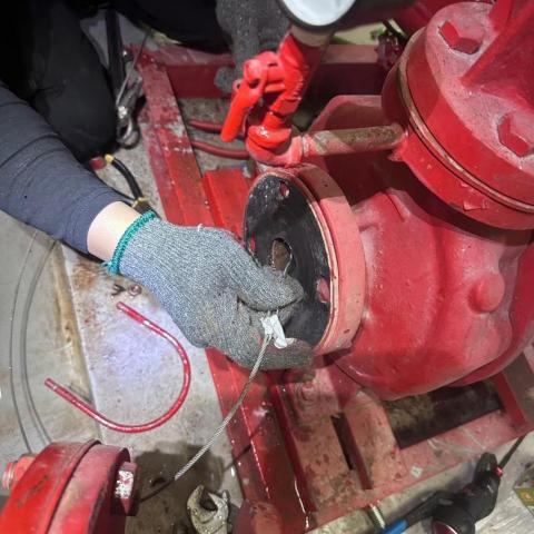 提供檢修服務的專家個人證照