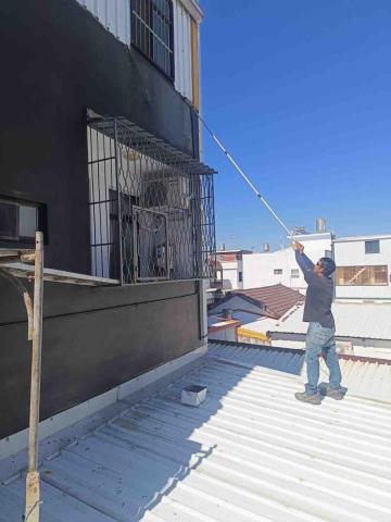 信石鐵件企業社 - 上防水漆