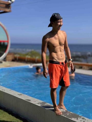 提供綠島服務的專家自由潛水教練Van