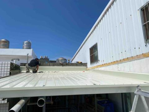 信石鐵件企業社 - 