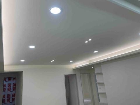 哈達斯水電工作室 - 收尾坎燈安裝