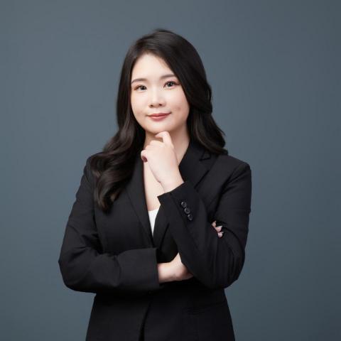 提供顧問公司服務的專家Yvonne