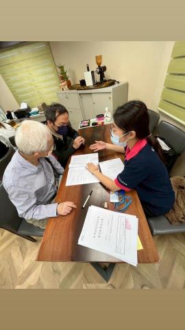 鼎倫租賃住宅包租代管-李小姐（小t） - 協助房東租客公證簽約