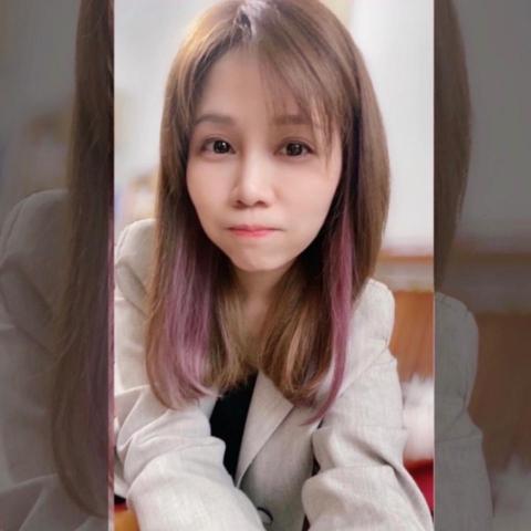 提供保險兼職服務的專家Vv