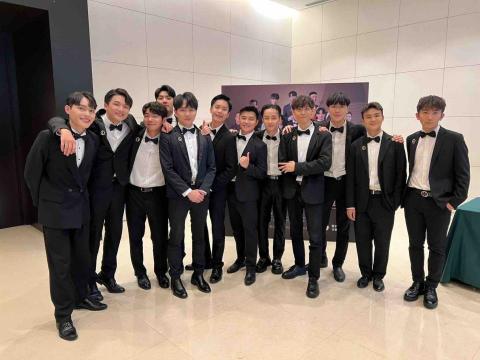 許晁維 -大提琴老師 - 