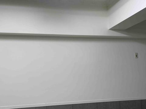 陳柏華 - 地點：富宇建設新杜拜，台中市西屯區國安一路121號
油漆批土粉刷工程