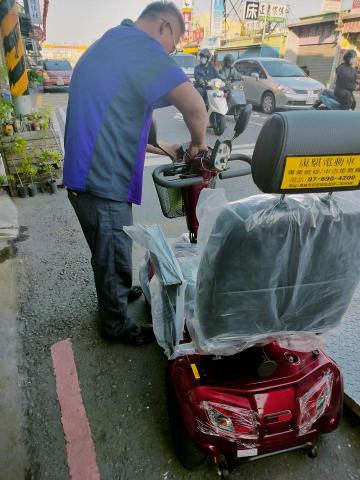 專業電動車維修 - 