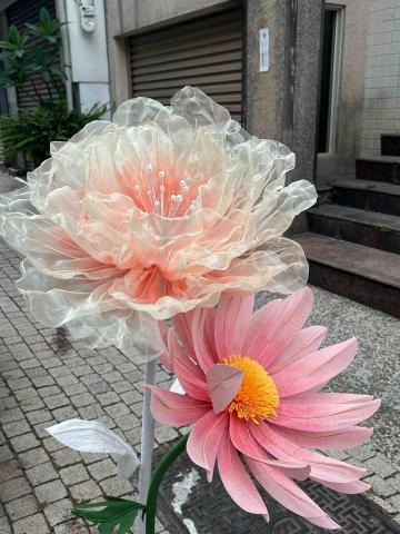 汨羽藝境工作室 - 巨型花藝｜牡丹氣氛燈｜雛菊｜