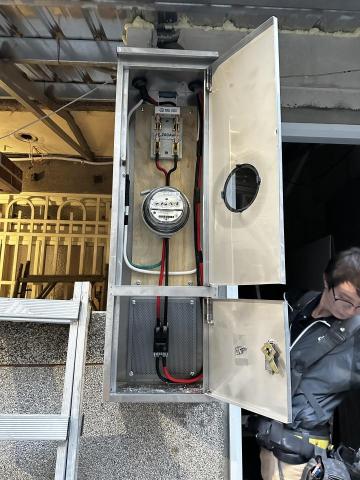 標峰水電工程 - 新設的電表