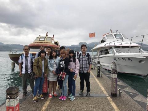 何爸爸機場接送｜旅遊包車 - 包車旅遊-日月潭