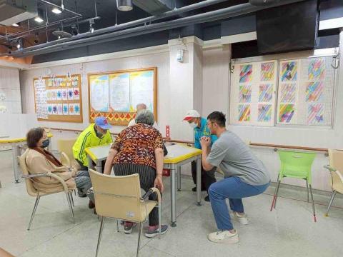 Ray小古/健身教練/長照社工 - 